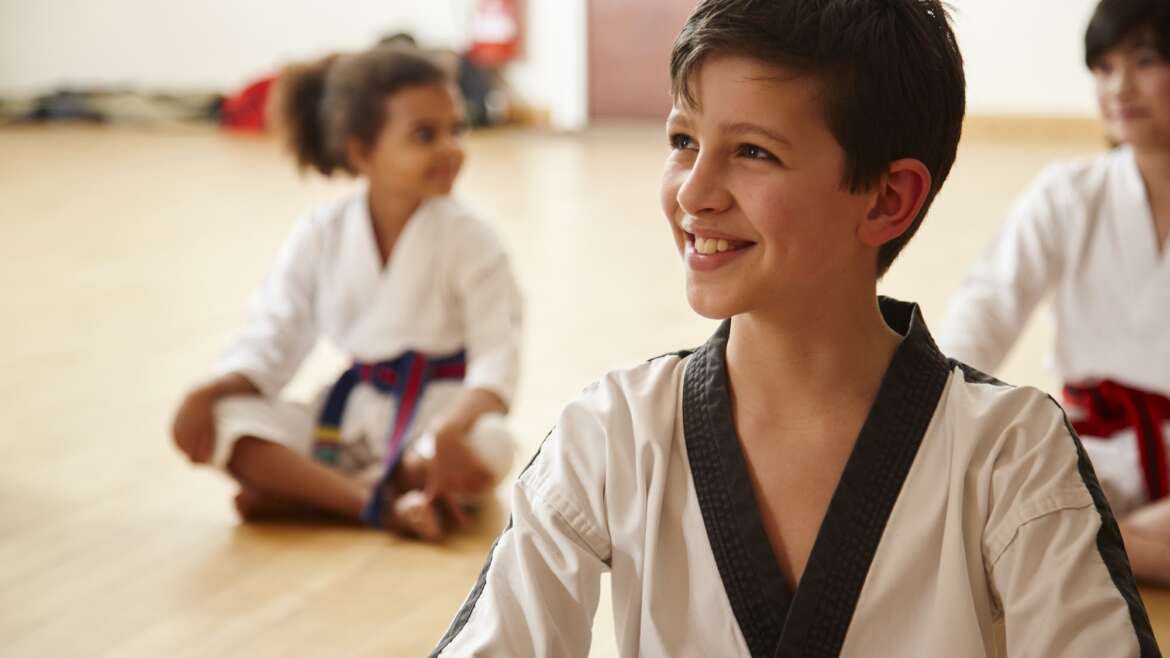 Are critical parents handing down insecurities? How to correct children without crushing confidence
